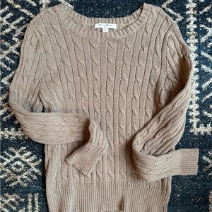 Vintage Women's Tan Cable Knit Sweater
